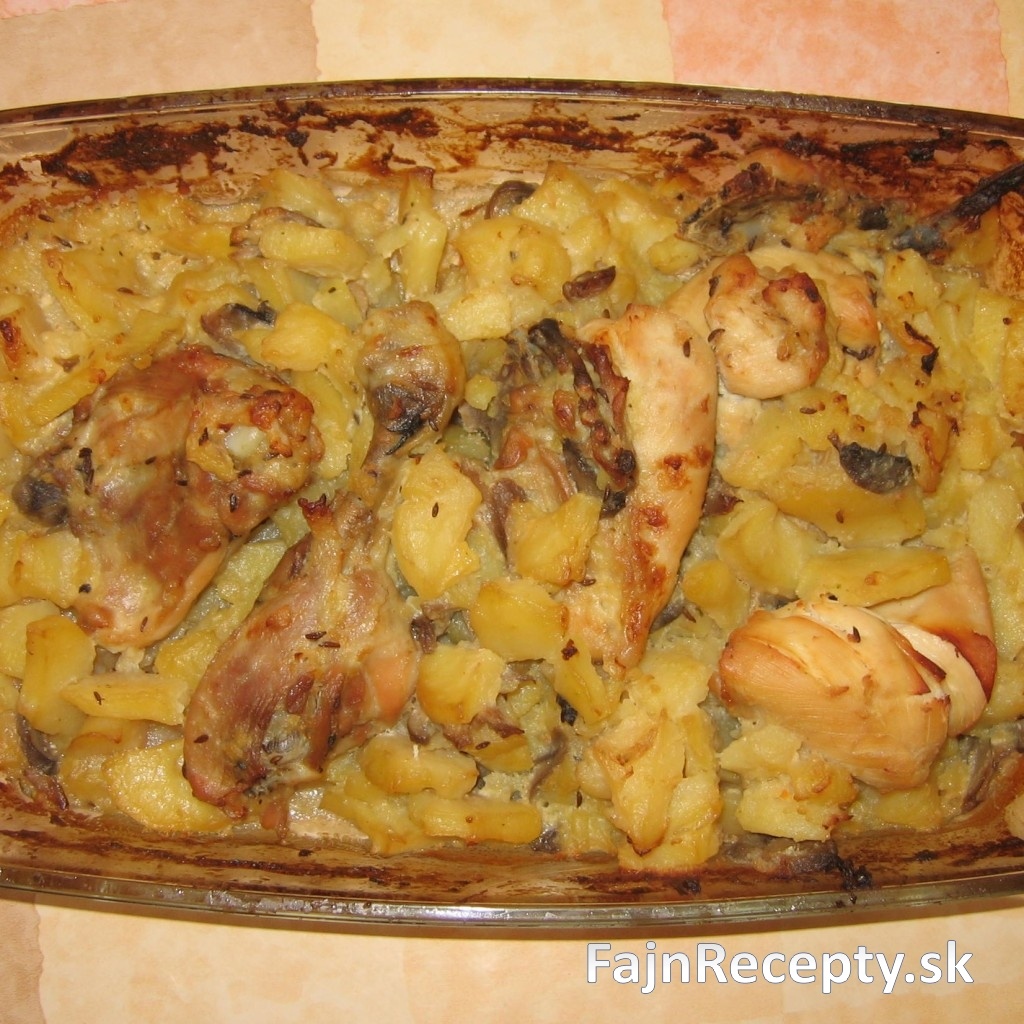 Kura zapekané so zemiakmi a šampiňónmi